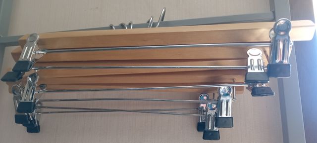 Lotto 18 grucce porta pantaloni