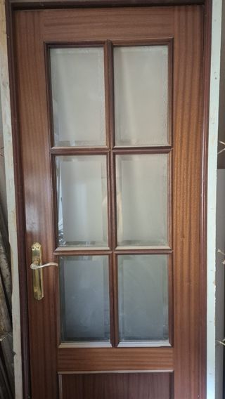 2 Puertas de Madera con Cristal