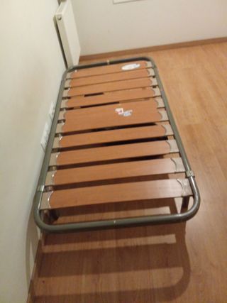 Somier de madera y metal