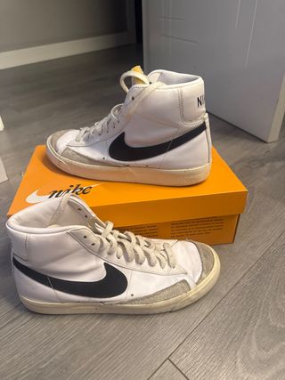 Nike Blazer Mid '77 Vintage Blancas