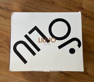 Zapatillas Liu Jo Plata y Negro Talla 40. Un uso.