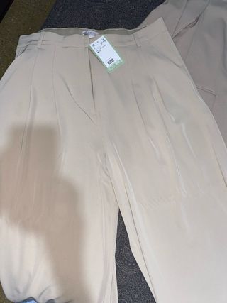 Traje H&M Beige