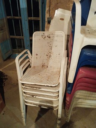 Mesa y 6 sillas de terraza