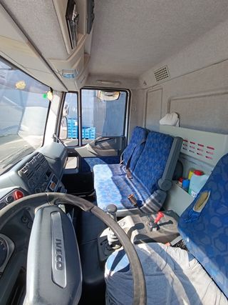 Camión Iveco Eurocargo  2006