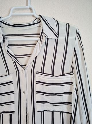 Camisa Rayas Zara Blanca y Negra