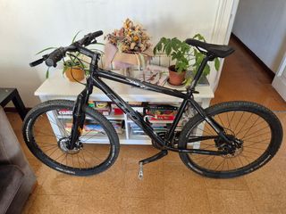 Bicicleta de Montaña Negra
