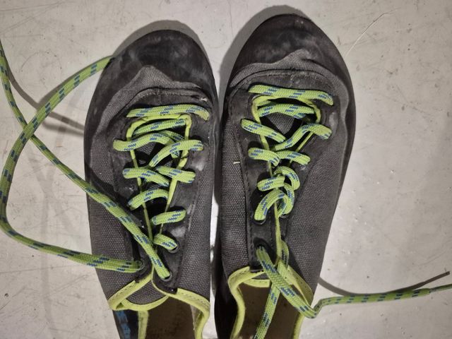 Pies de gato talla 35