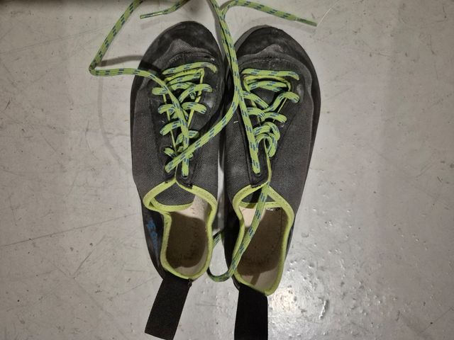 Pies de gato talla 35