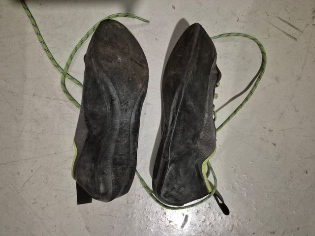 Pies de gato talla 35