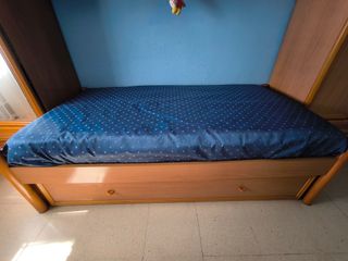 Dormitorio puente madera