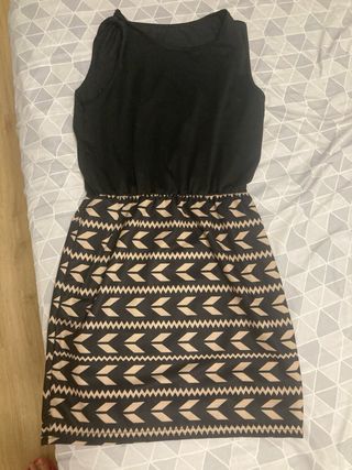 Vestido Negro y Beige con Estampado