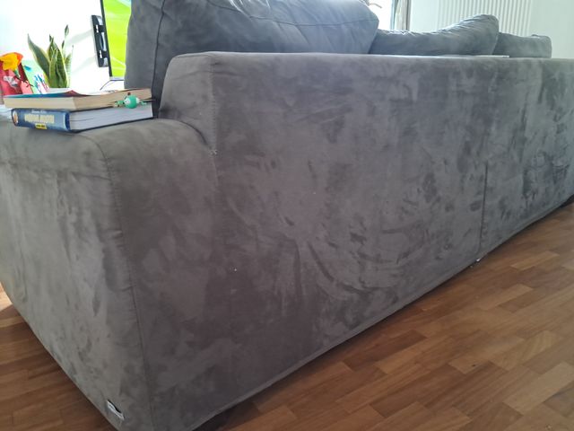 Divano 3 posti grigio + poggiapiedi