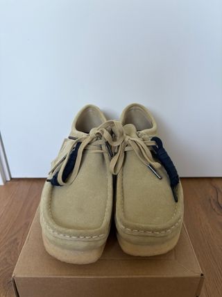 Clarks Wallabees Maple Suede Sneakers