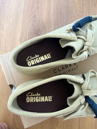 Clarks Wallabees Maple Suede Sneakers