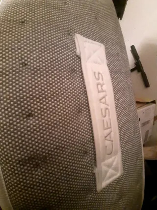 Colchón individual y base polipiel con patas