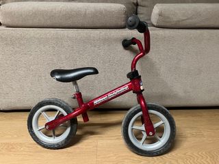 Bicicleta de equilibrio Chicco Roja
