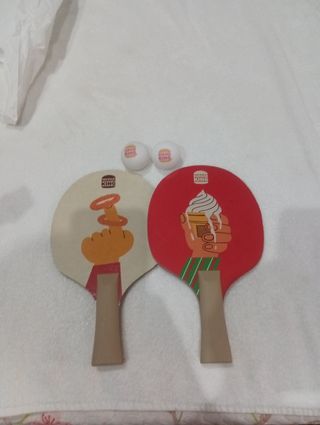 REGLO 
Palas de ping pong Burger King