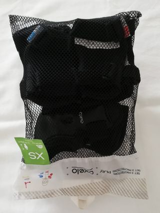 Protecciones Oxelo para niño Talla XS y
Casco 