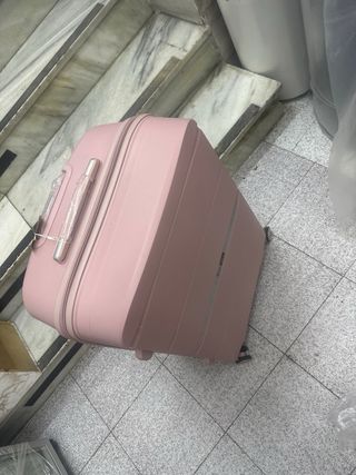 Maleta de viaje rosa