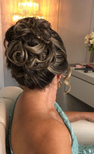 Maquillaje y peinados para eventos