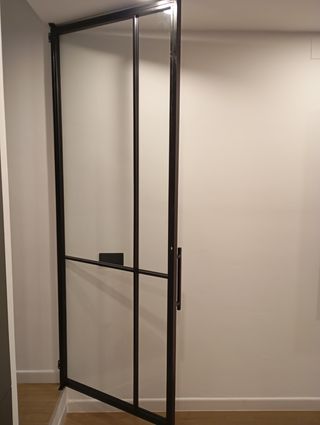 Puertas de hierro y cristal