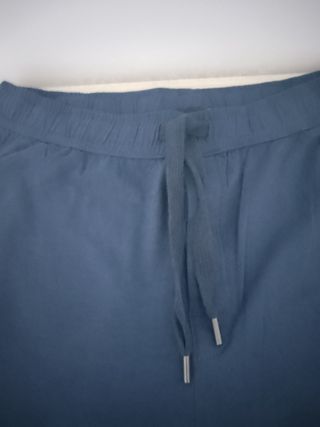 Pijama Dustin azul marino rayas rojas y blancas