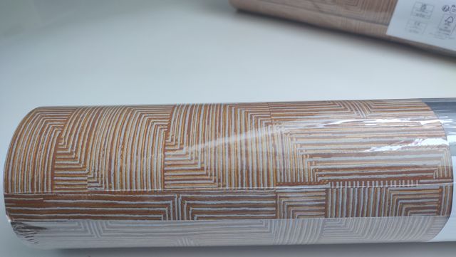 Papel pintado geométrico marrón