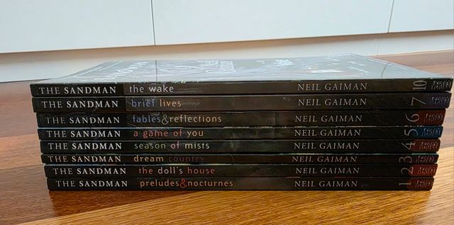 8 volúmenes de The Sandman (en inglés)