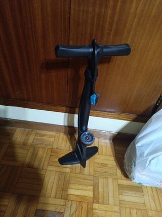 Bomba de pie para bicicleta