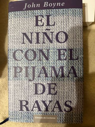 El niño con pijama de rayas. John Boyne