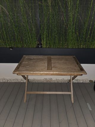 Mesa de jardín plegable de madera