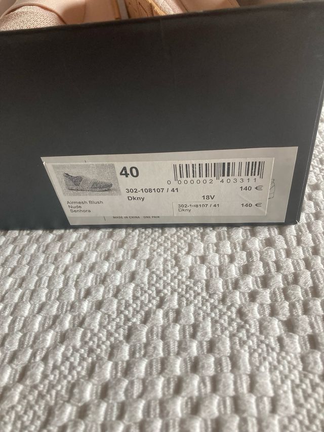 Sapatilhas DKNY Rosa