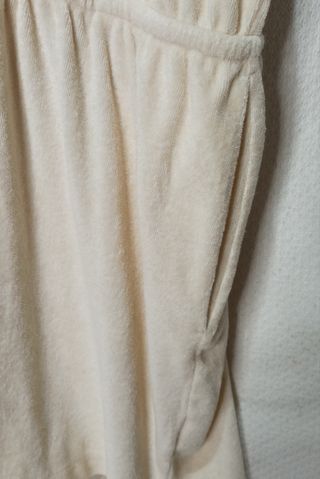 Mono beige de felpa