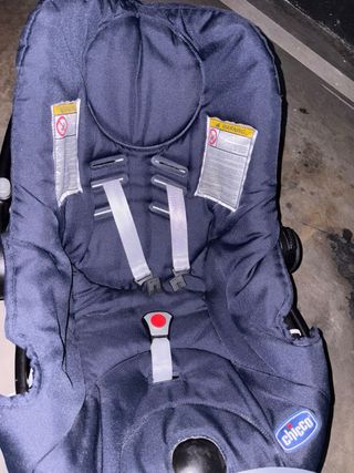 Silla de bebé Chicco color azul( Precio Negociable
