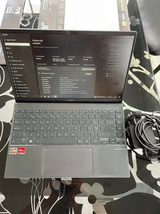 Asus ZenBook 14 UM425U - 8GB RAM, 500GB SSD