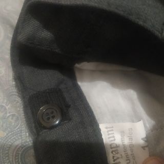 Pantalón La Salle Gris Talla 14 años tengo 2 