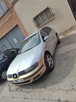 SEAT Leon 2000