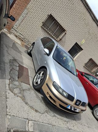 SEAT Leon 2000