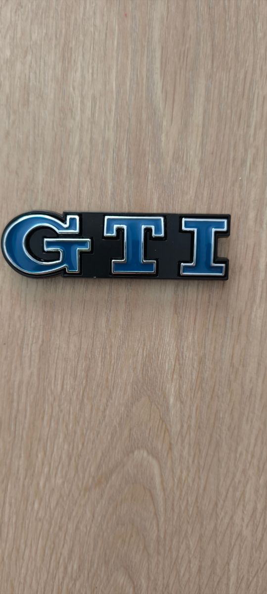 Emblema Volkswagen Golf GTI