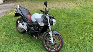 Suzuki GSR 600 Yoshimura.