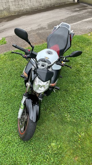 Suzuki GSR 600 Yoshimura.
