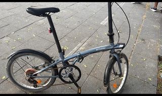 Bicicleta plegable B'Twin gris