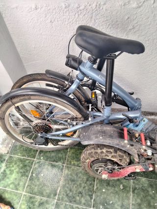Bicicleta plegable B'Twin gris