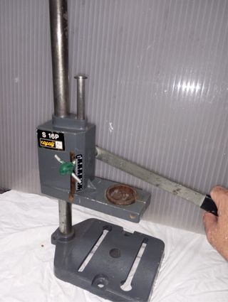 Base sujetadora de taladro fijo S 16P