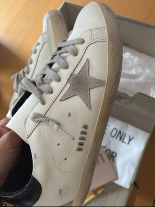 Golden Goose Talla 43