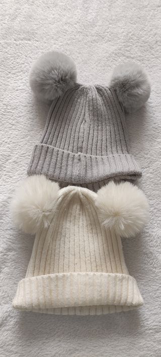 Gorros de lana Primark con pompón