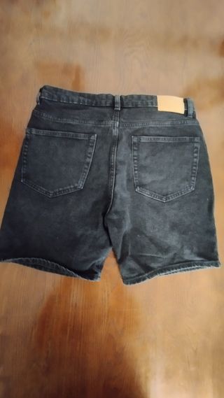 Bermudas Zara Negras