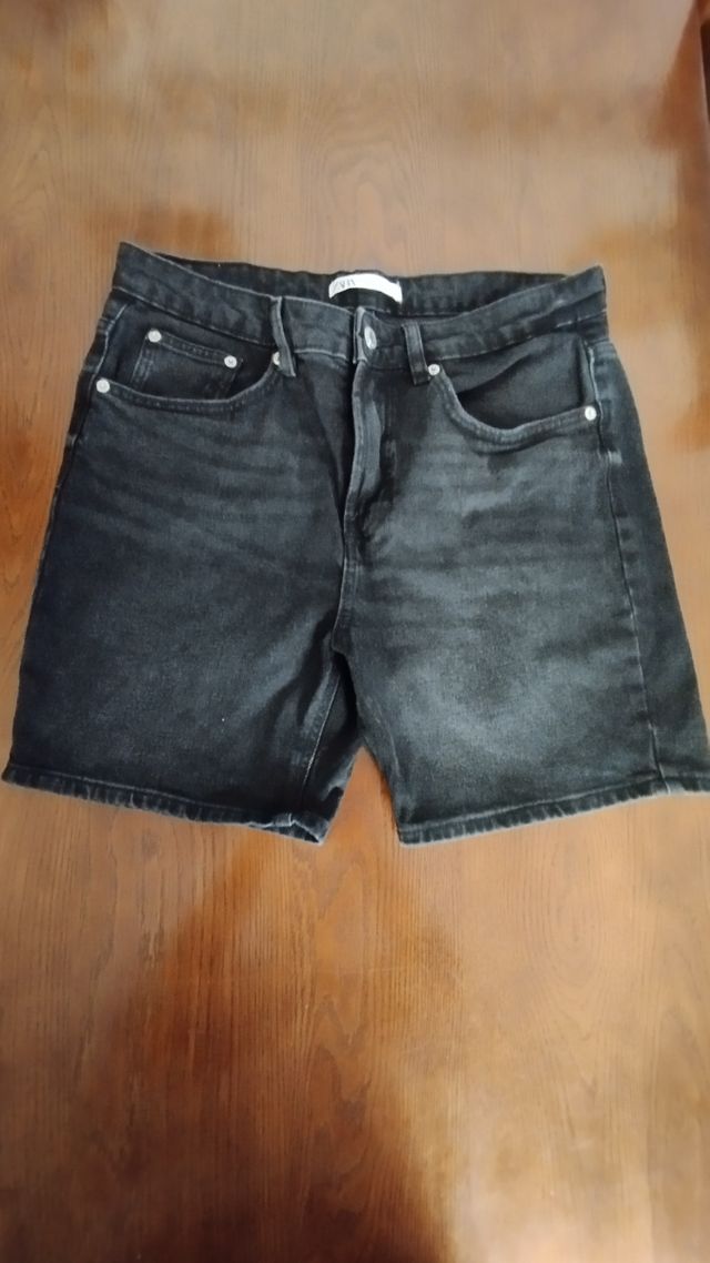 Bermudas Zara Negras