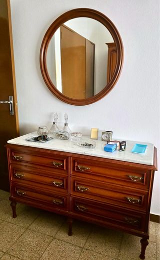 LOTE cama, mesillas, cómoda y espejo vintage