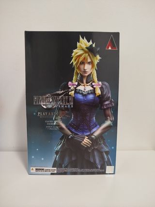 Final Fantasy VII Remake Cloud Dress Play Arts Kai